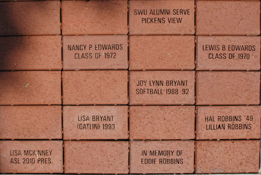 alumni-walk-0017-bricks